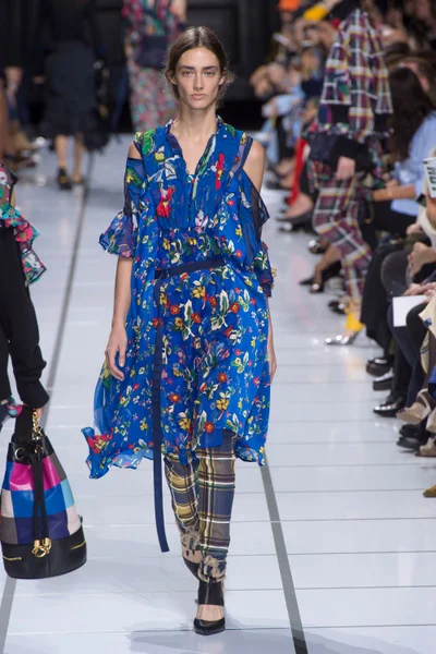 Look 36